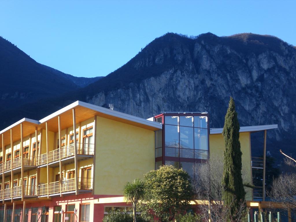 Garda Sporting Club Hotel Riva del Garda Buitenkant foto